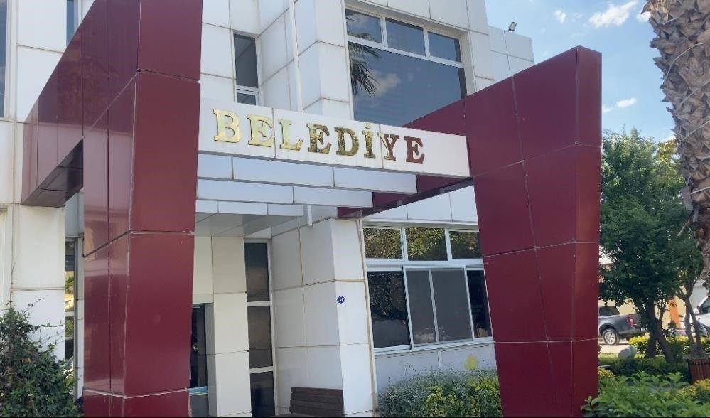 Seferihisar Belediyesi'ndeki imar yolsuzluğu soruşturmasında İmar Müdürü de gözaltına alındı