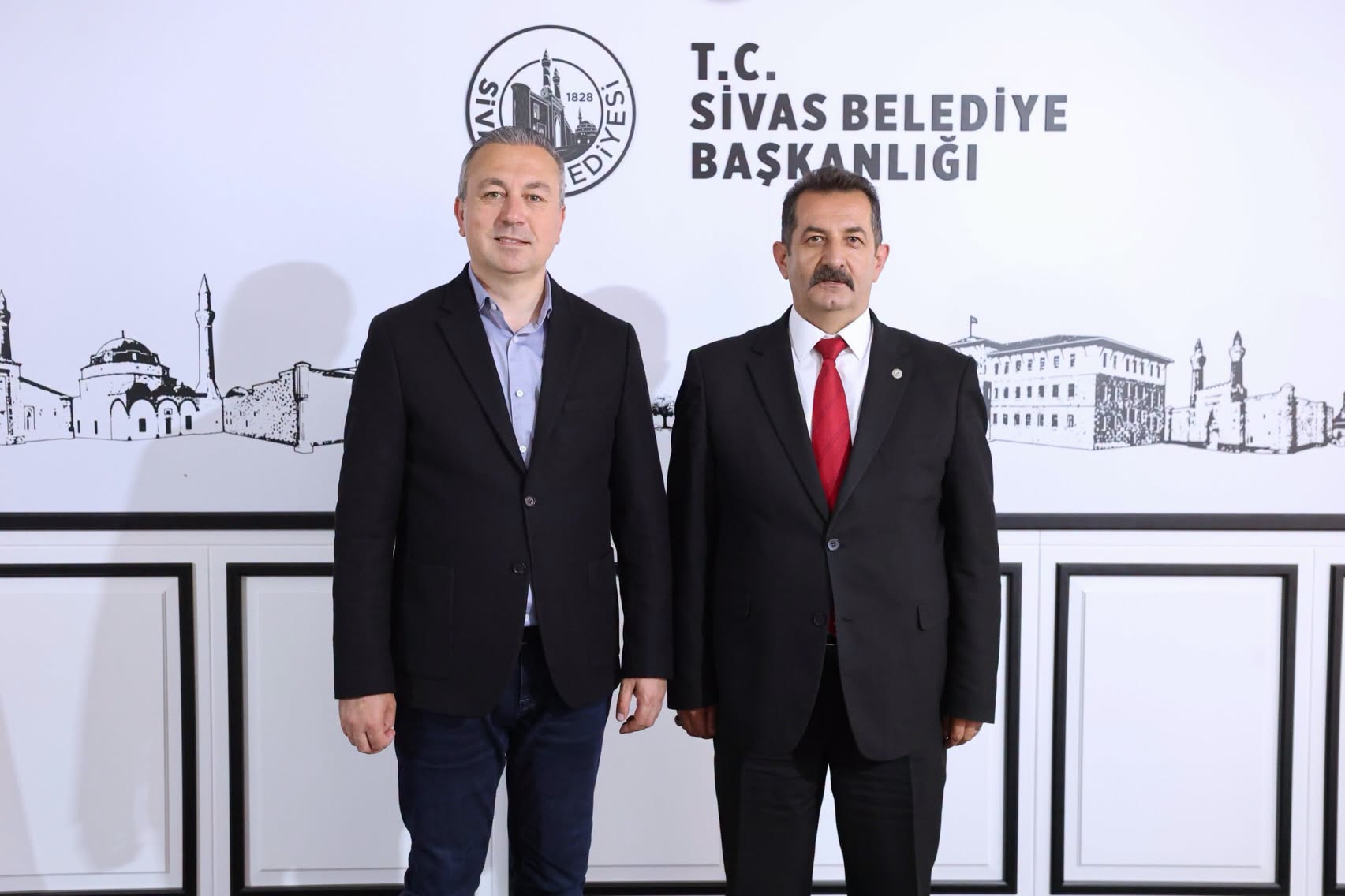 Mesele makam değil, Sivas’a hizmet etmektir