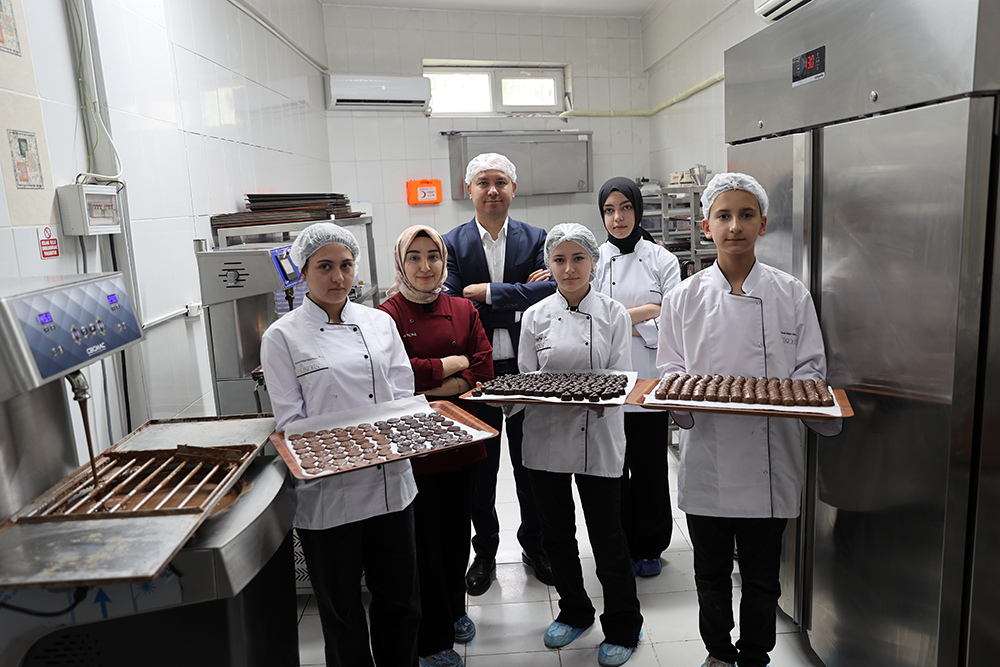 Geleceğin çikolata ustaları burada yetişiyor