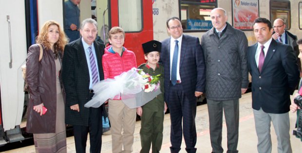Cumhuriyet Treni Sivas´a Geldi