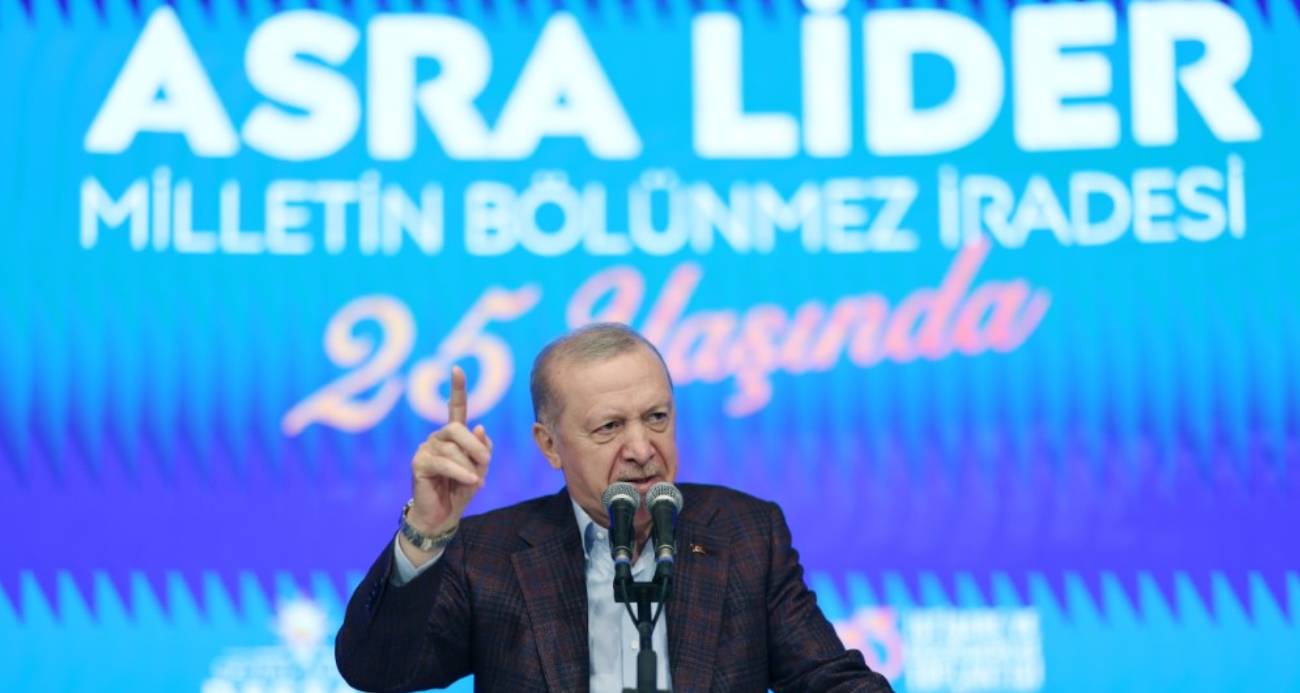 Cumhurbaşkanı Erdoğan: "Cahil, geri kafalı fosiller"