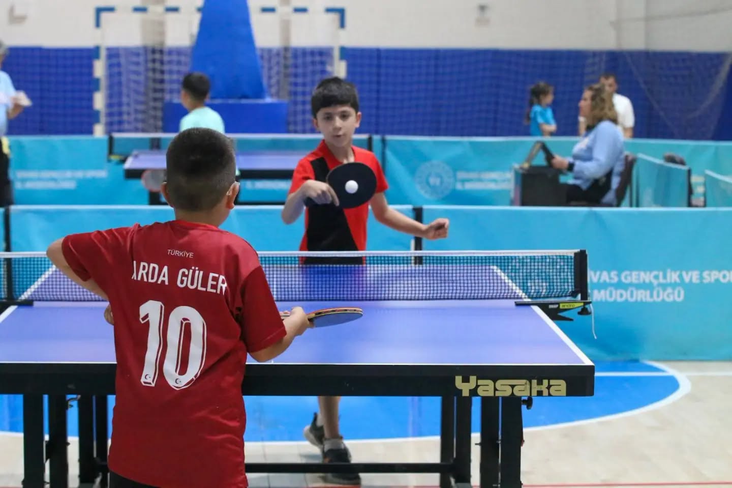Sivas'ta minik sporculardan büyük mücadele