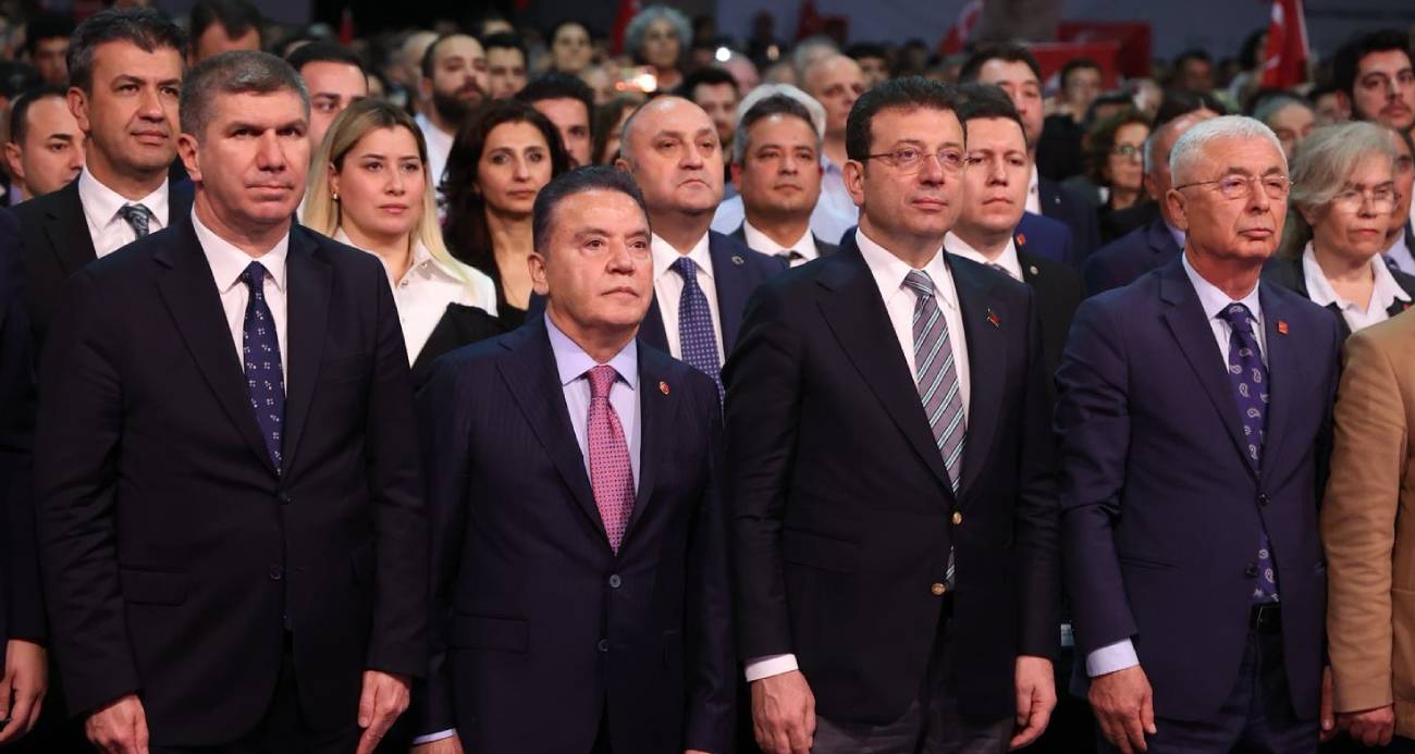 Muhittin Böcek’ten Ekrem İmamoğlu ve Özgür Özel hakkında şok iddialar!