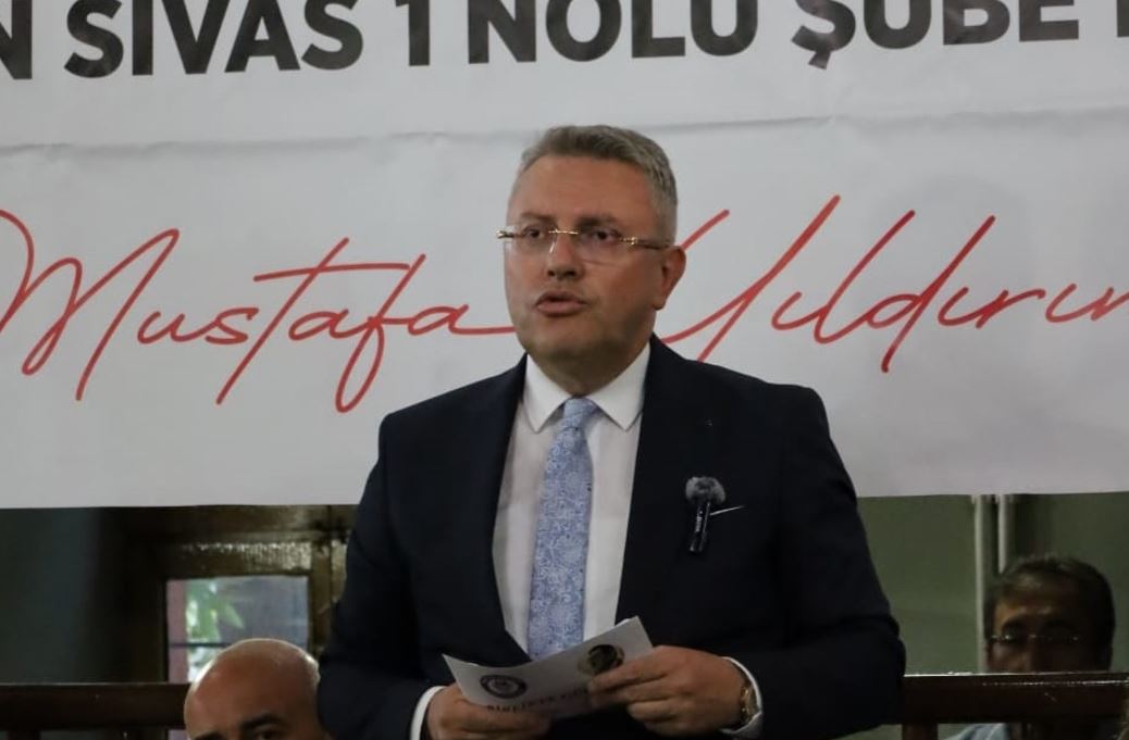 Eğitim-Bir-Sen’de değişim çağrısı