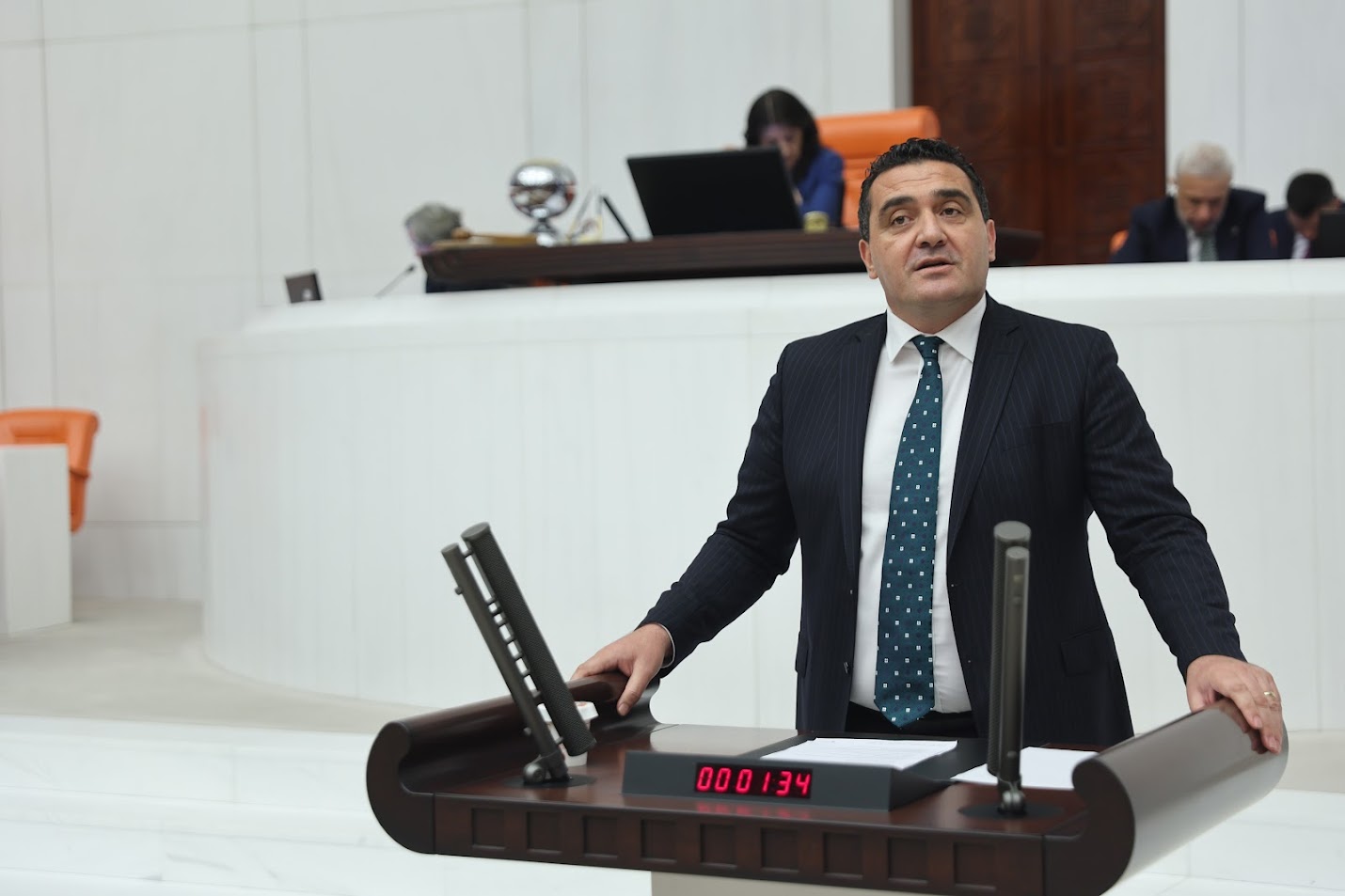 Emekliler yoksulluk ve umutsuzluğa sürükleniyor