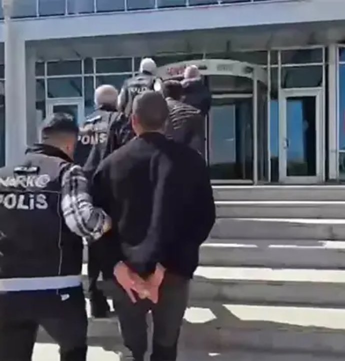 Sivas'ta uyuşturucu satıcılarına operasyon