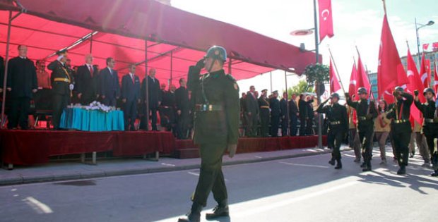 COŞKUYLA KUTLADIK