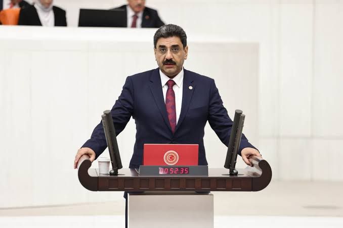 Aksu, Meclis kürsüsünden seslendi: "Acılar arasında ayrım yapmadan ortak vicdanda buluşmalıyız"