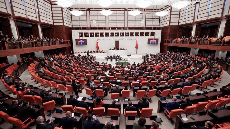 TBMM'de stajyer öğrencilere cinsel taciz davasında karar açıklandı