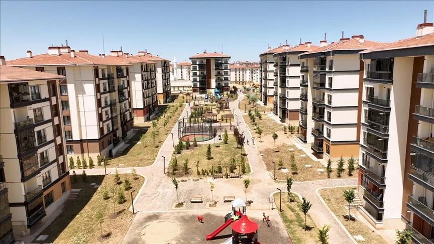 Sivaslı hak sahiplerini bekliyor: Daireler ve katlar belli oluyor