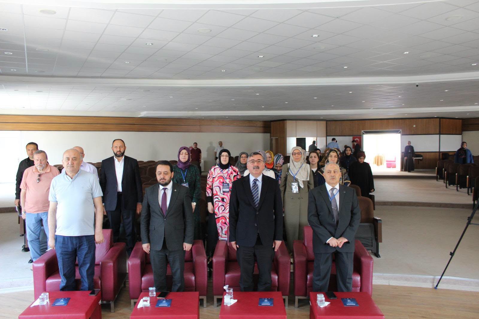 İlim dünyası  Sivas'ta buluştu