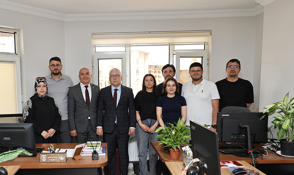 Vali Şimşek, yerel basının önemine vurgu yaptı