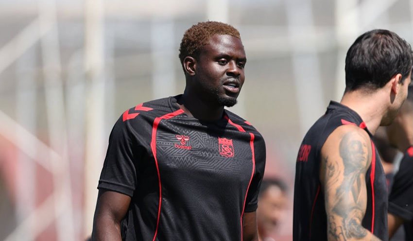 Kimpioka Sivasspor’a geri döndü