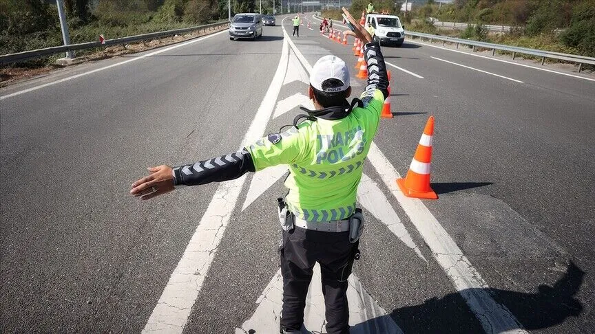 İstanbul'da yarın bazı yollar trafiğe kapatılacak