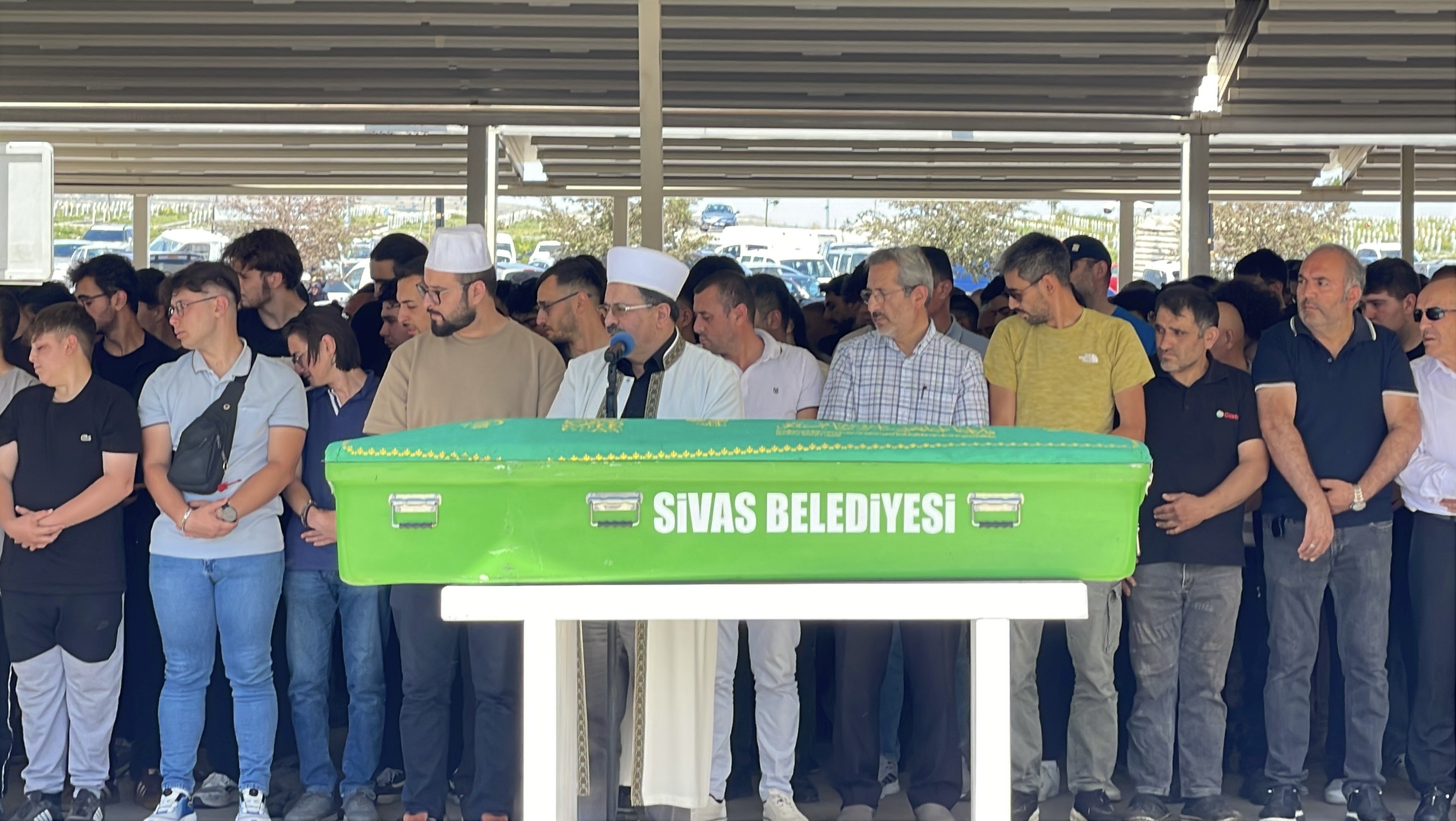 Kazadan 21 gün sonra hayatını kaybeden genç, son yolculuğuna uğurlandı