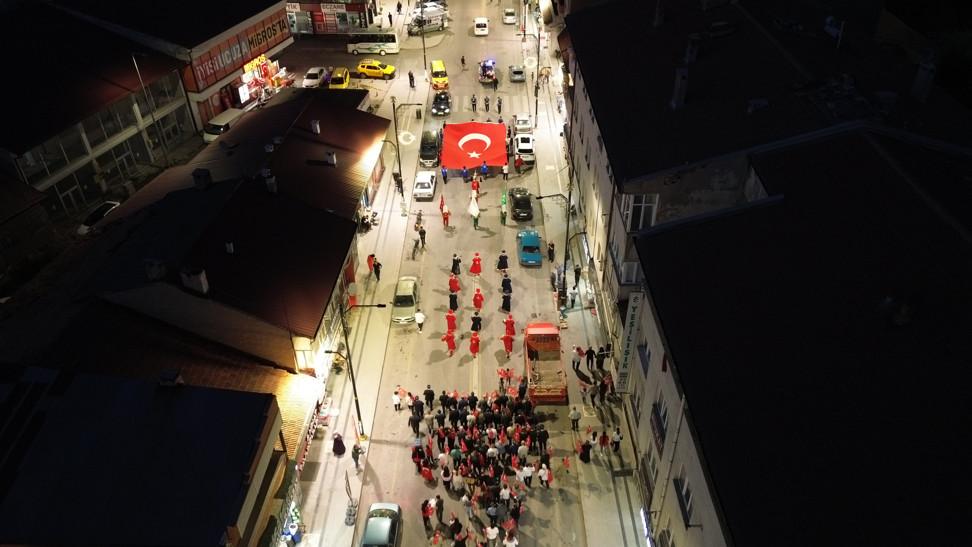 Sivas'ın ilçelerinde 15 Temmuz ruhu yaşatıldı