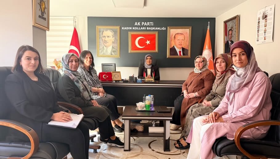 AK Parti Sivas Kadın Kolları haftalık gündemi değerlendirdi
