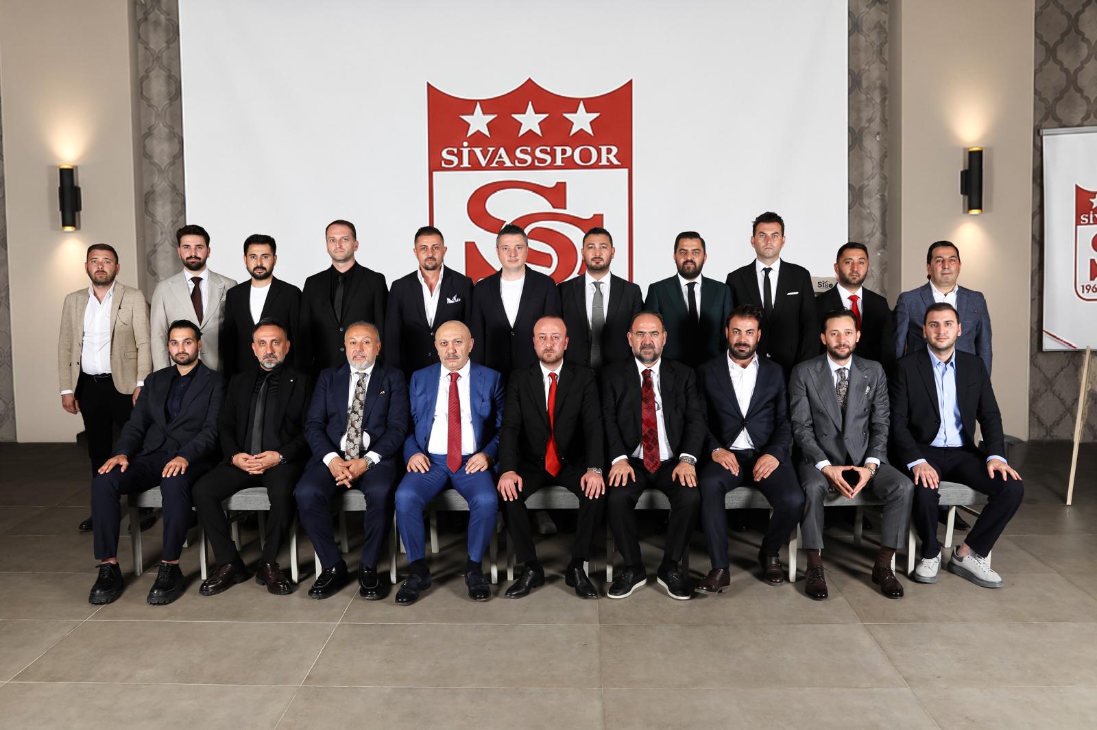 Özçoban’ın A takımı açıklandı