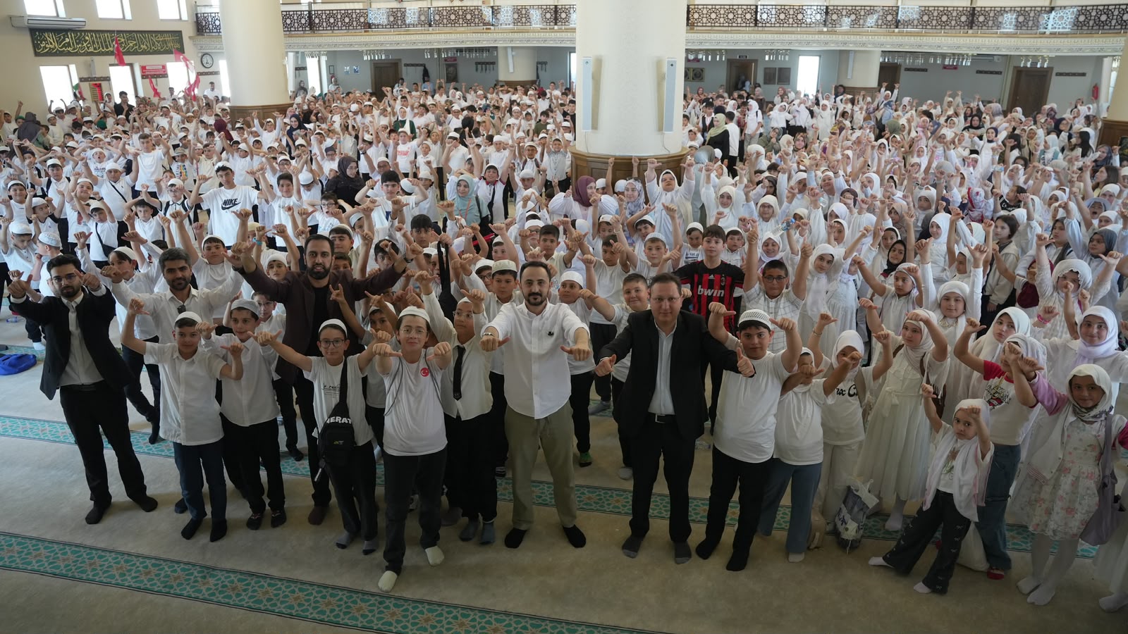 TÜGVA Sivas Yaz Okulu'na rekor katılım