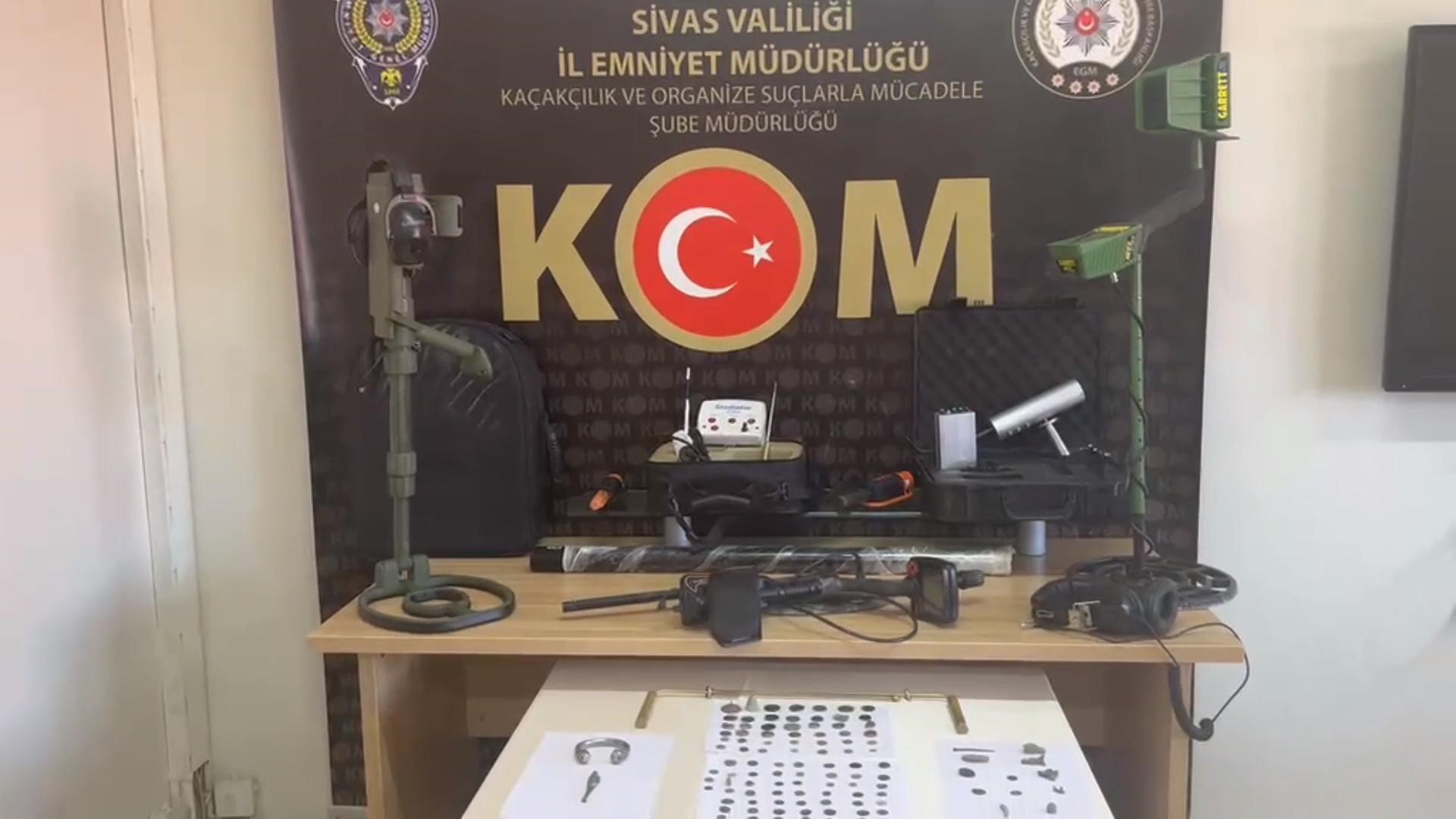 Sivas merkezli 4 ilde tarihi eser kaçakçılığı operasyonu, 18 şüpheli gözaltına alındı