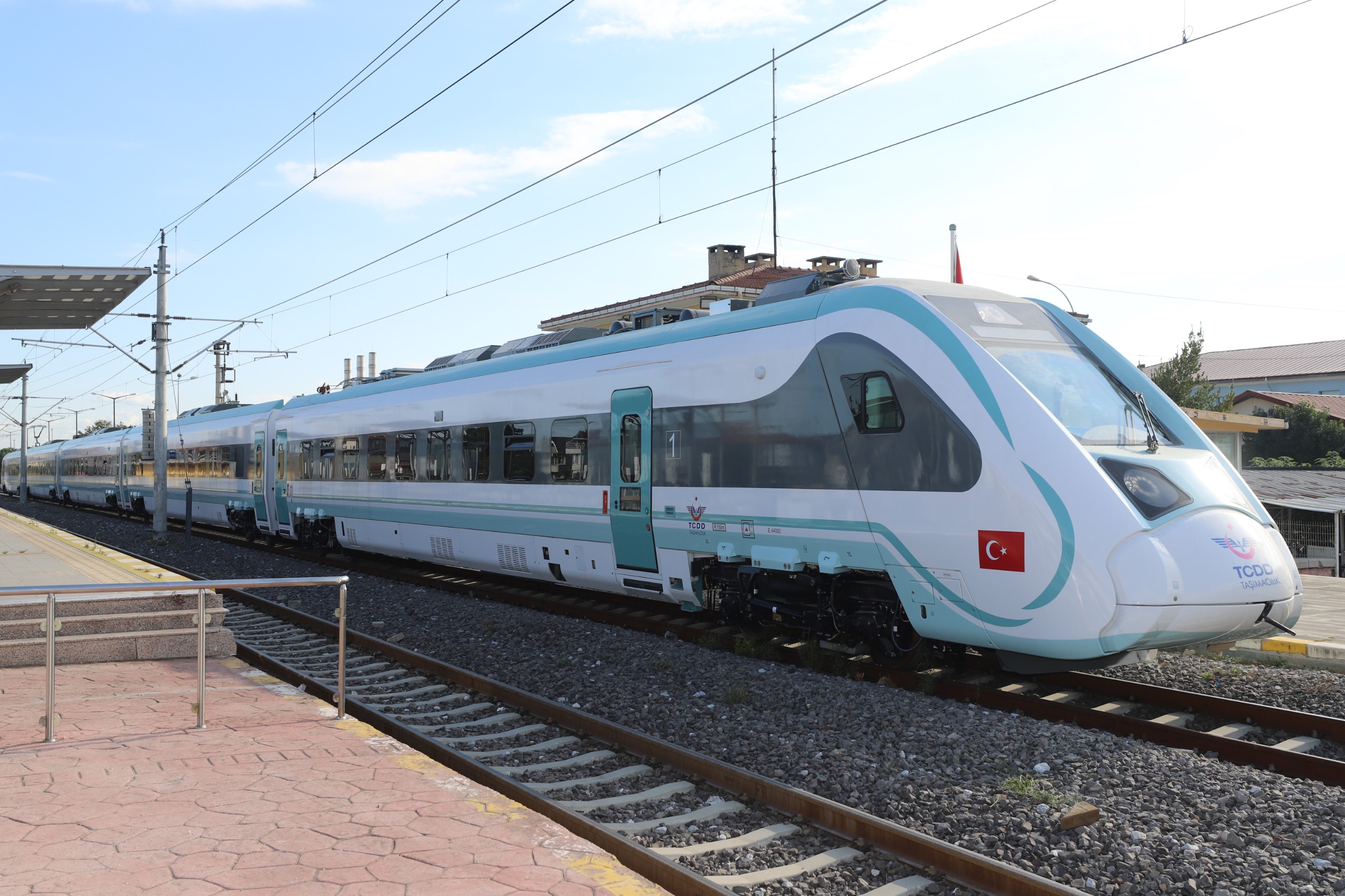 Milli elektrikli trenlerin yeni rotası Edirne