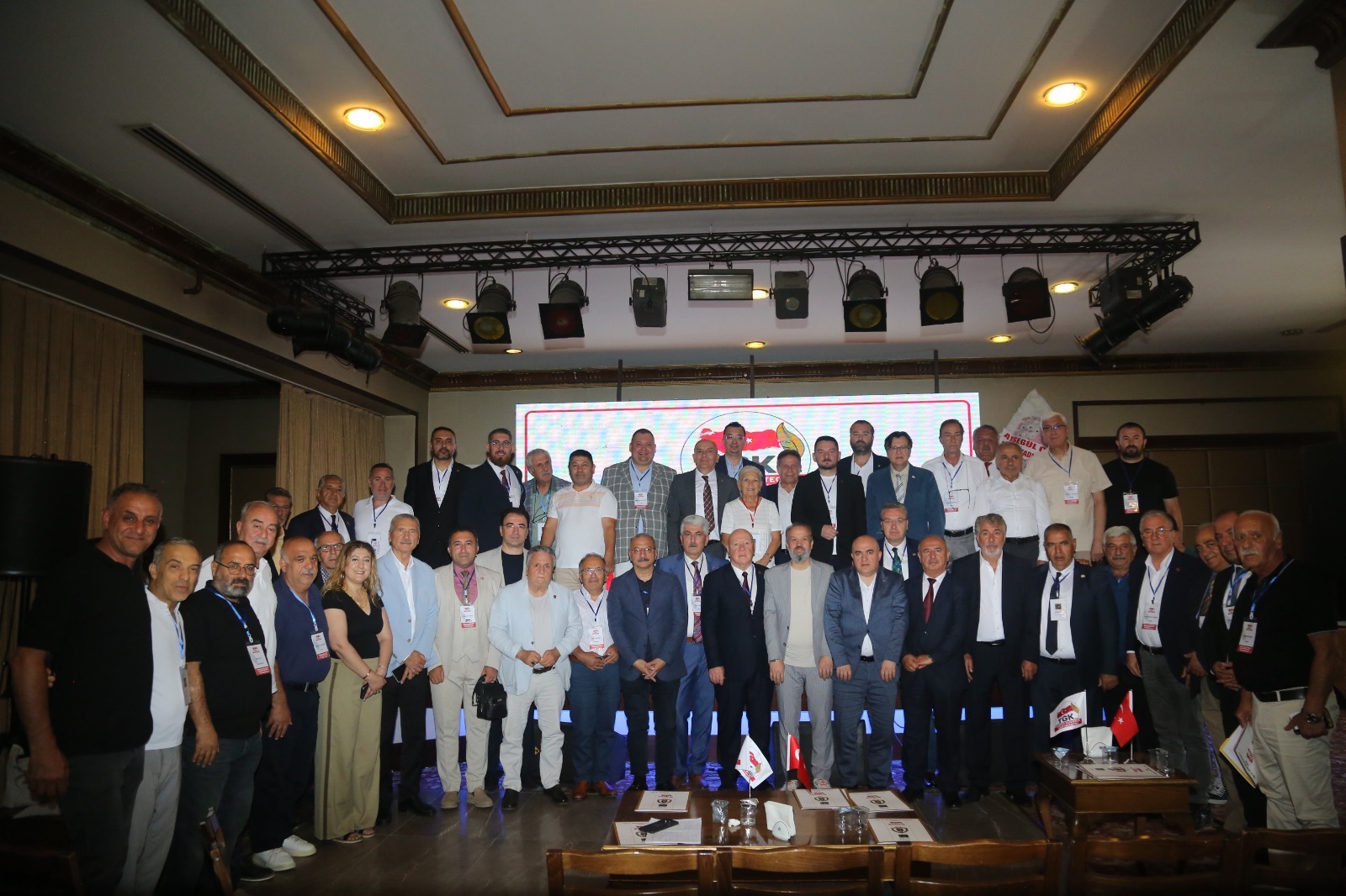 Gazeteciler Sivas'tan ortak ses verdi: Basın meslek yasası artık çıkmalı