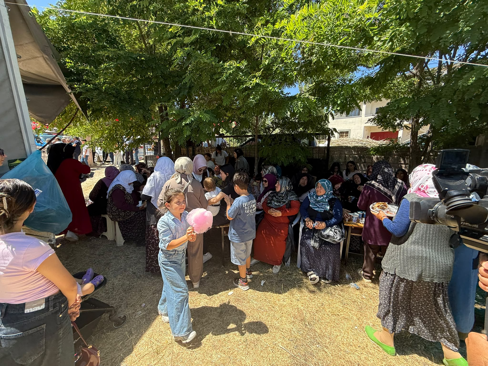 Geleneksel şölende yüzlerce köylü buluştu