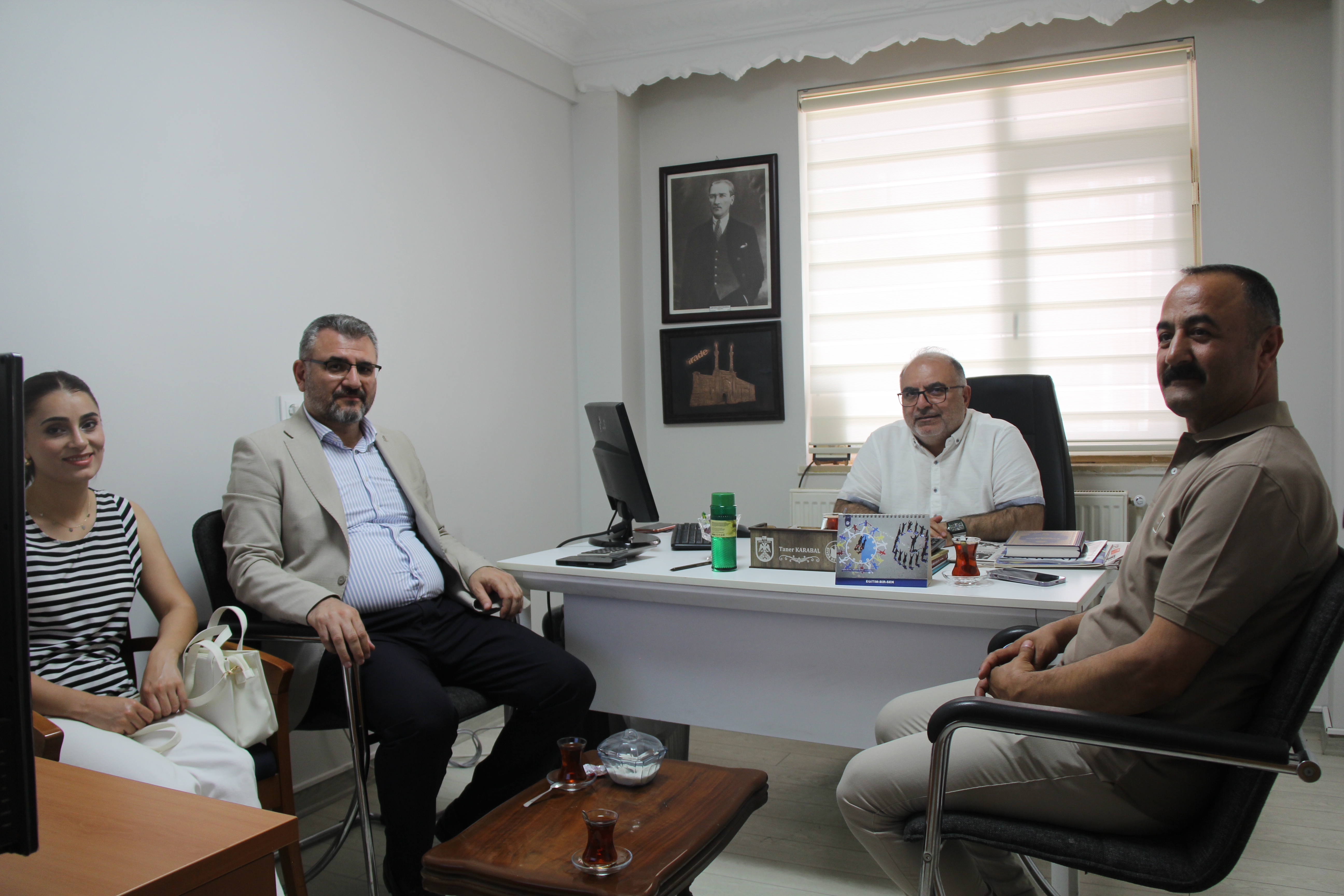 Tanrıverdi'den Sivas İrade'ye ziyaret