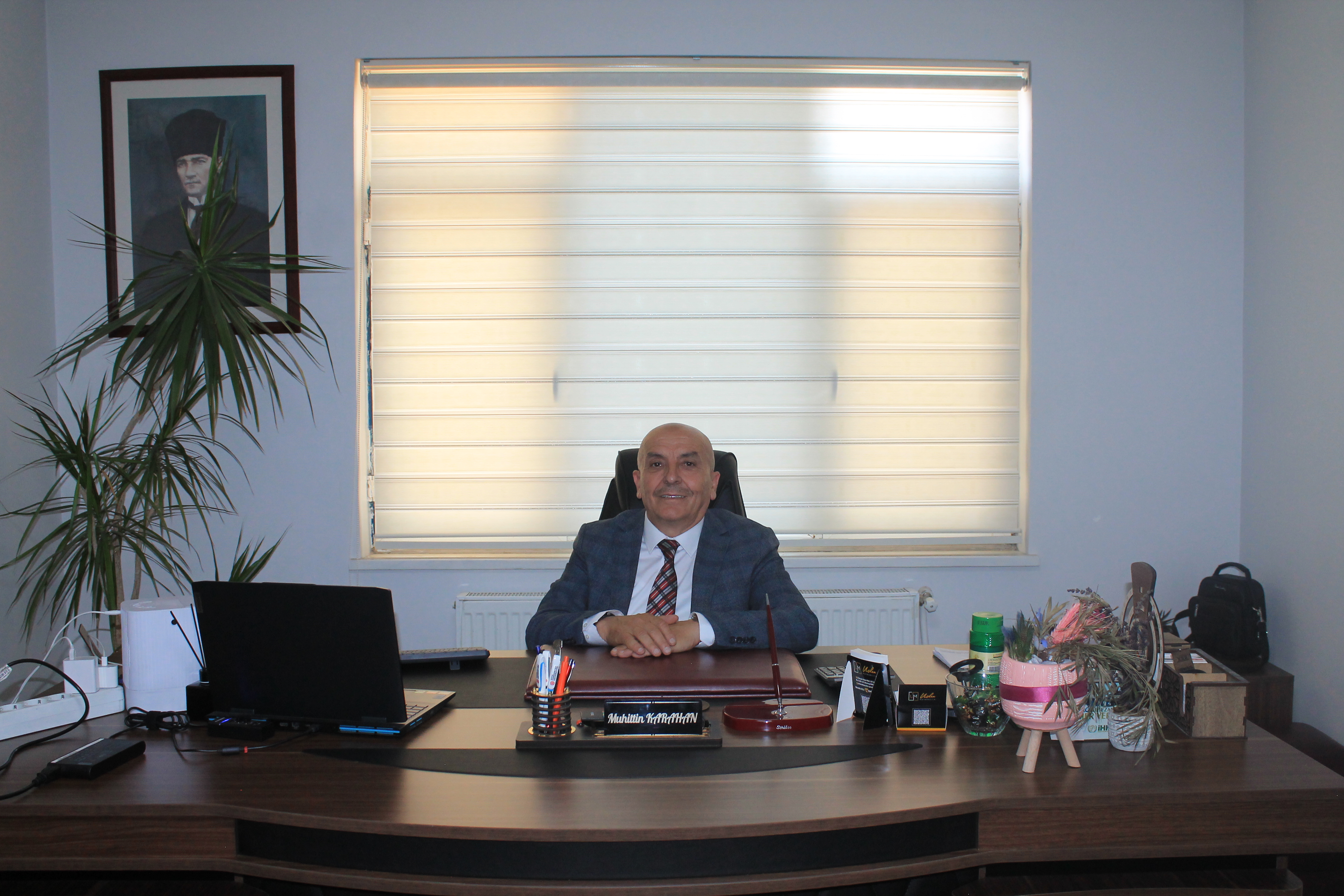 Karahan, gazetecilerin bayramını kutladı