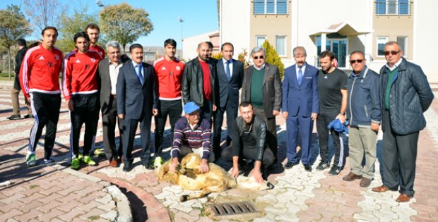 Ticaret Borsası´ndan Sivasspor´a Destek Ziyareti