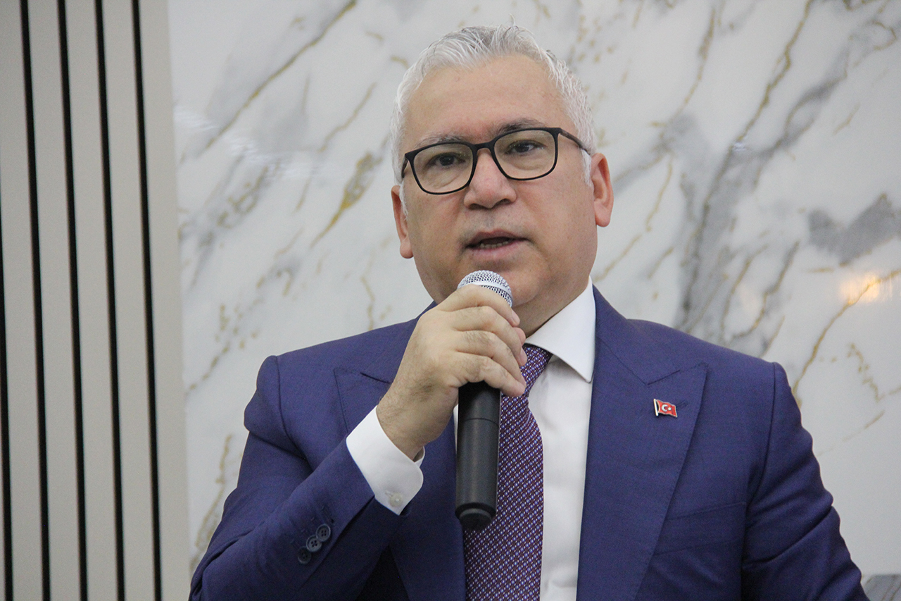 Vali Şimşek: "Güvenilir gazeteciliğin değeri her zamankinden daha artmıştır"