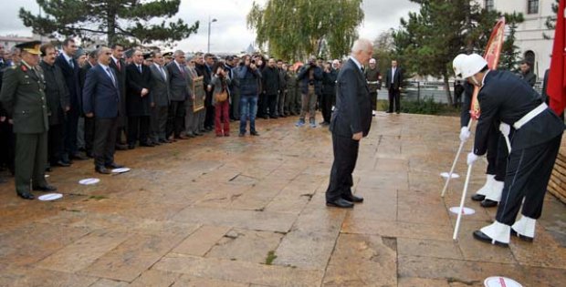 Saat 09.05´de Hayat Durdu
