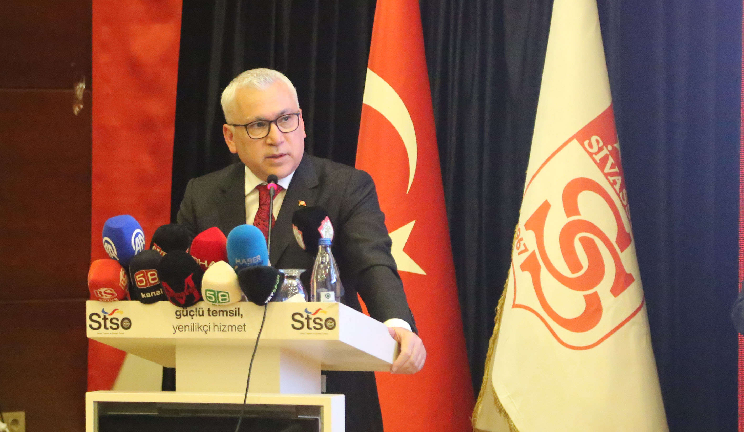 Vali Şimşek’ten örnek taraftar çağrısı