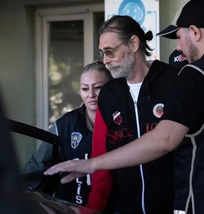 Erdal Beşikçioğlu gözaltına alındı