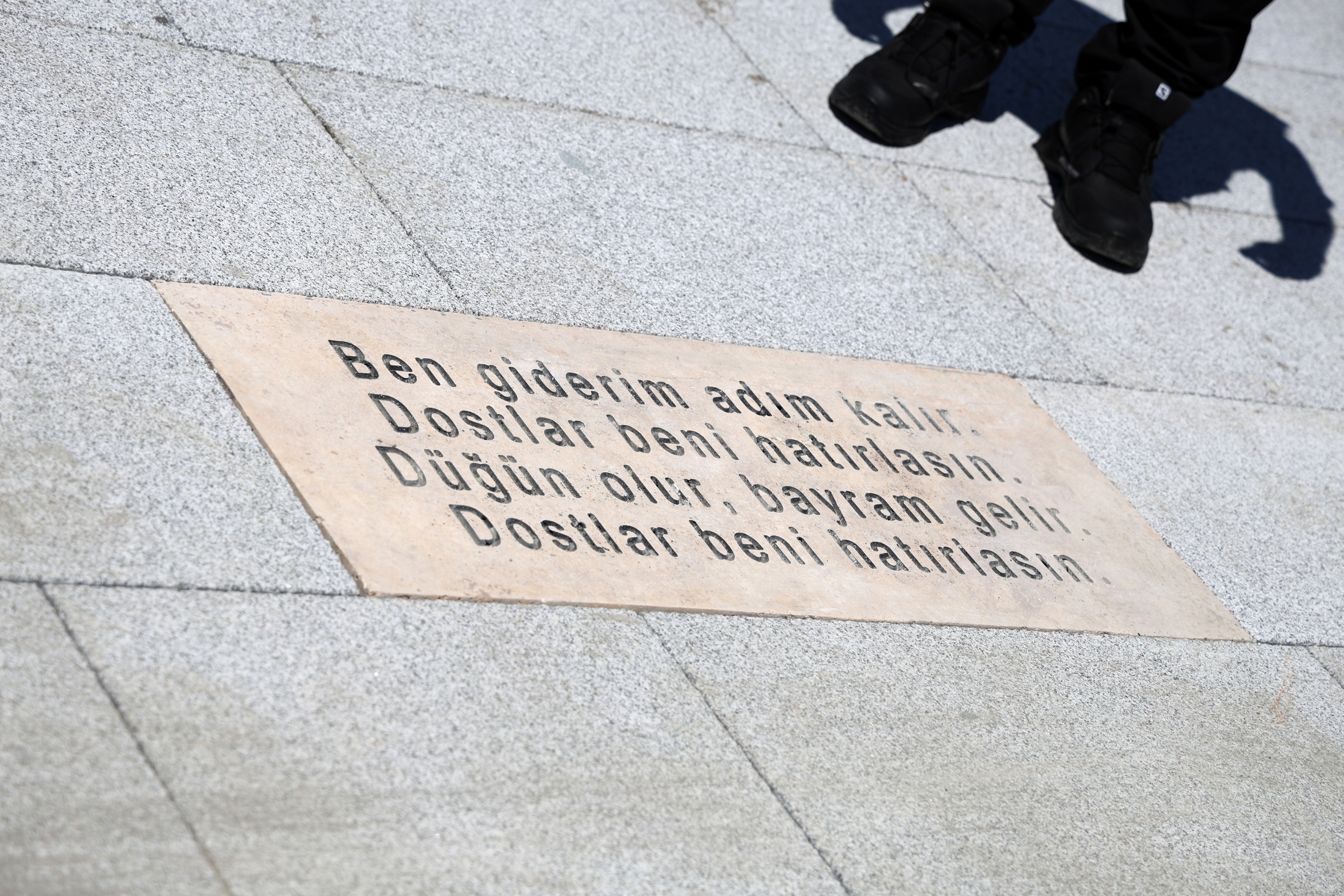 Türkiye'de bir ilk oldu, Sivas'ta kaldırımlar dile geldi