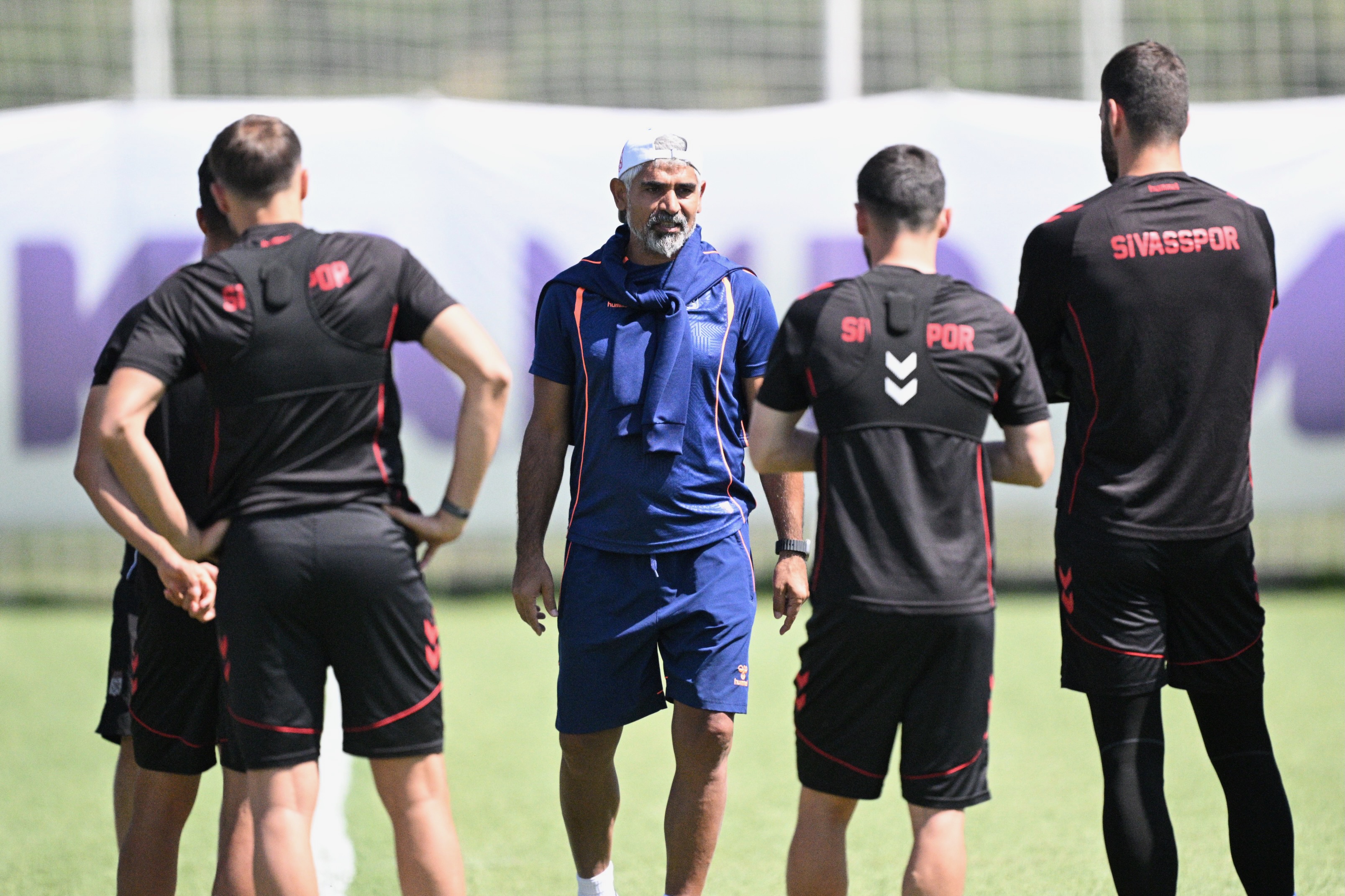 Sivasspor'da ilk hedef play-off'a kalmak