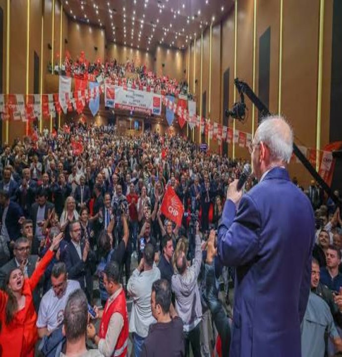 CHP’de 12 ile yeni il başkanı atandı