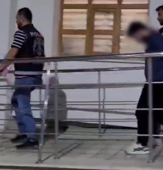 Cezaevinden çıktı, ilk işi otomobil çalmak oldu