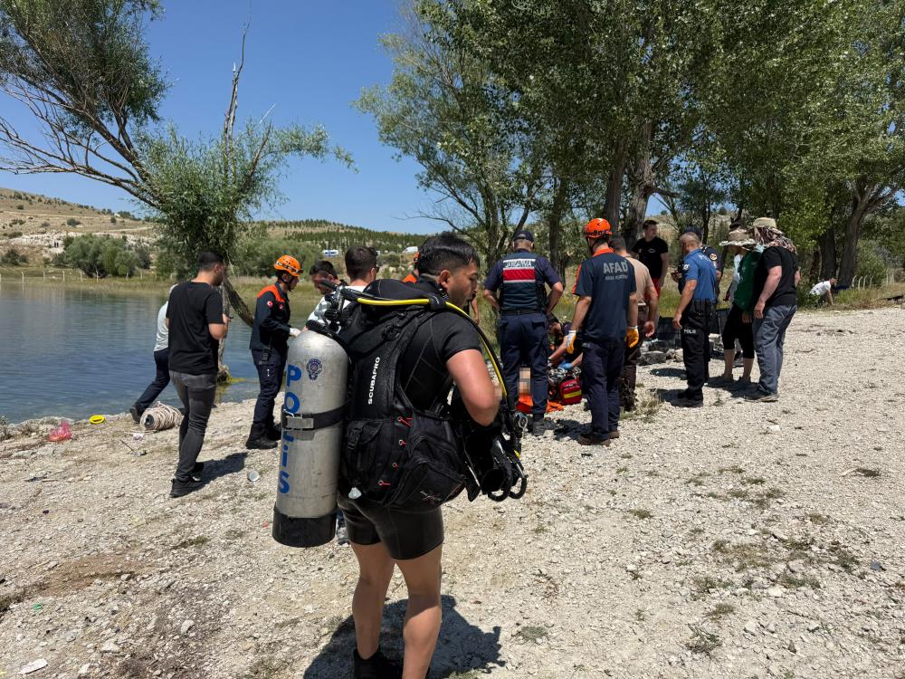 Olta teknesini kurtarmak isterken barajda can verdi