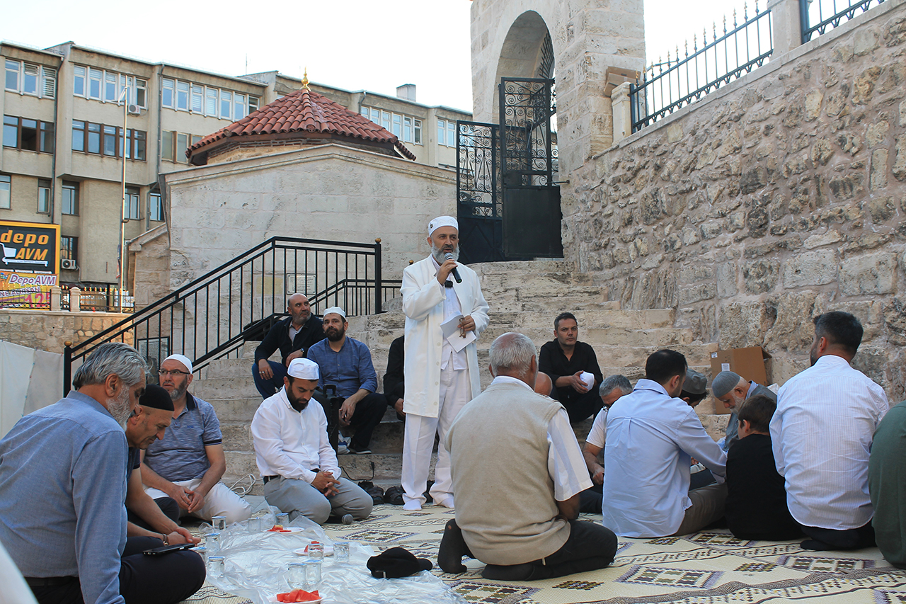 İhramcızade Hazretleri 57. yılında anıldı
