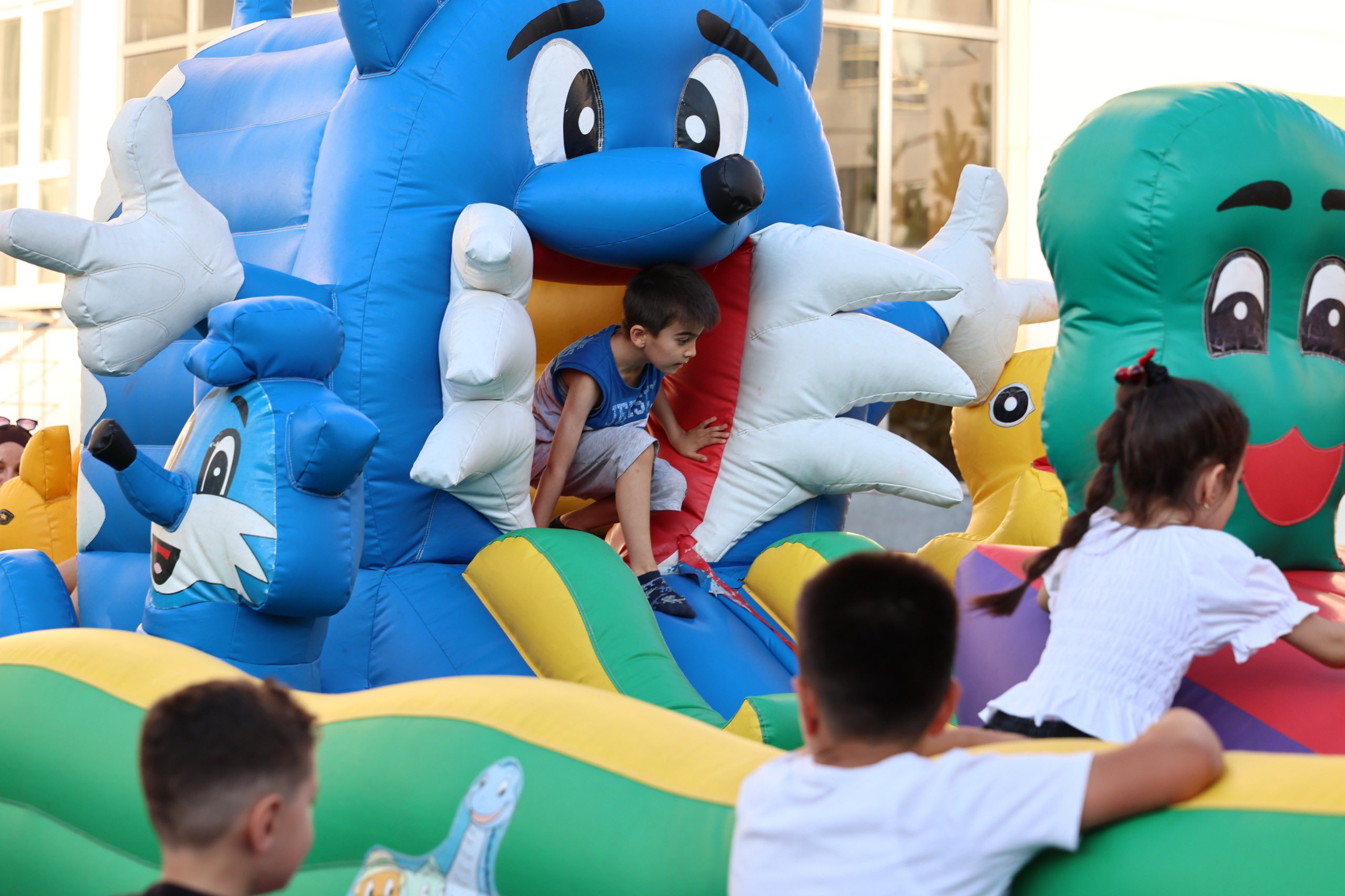 Sivas’ta çocukların eğlence dolu günü