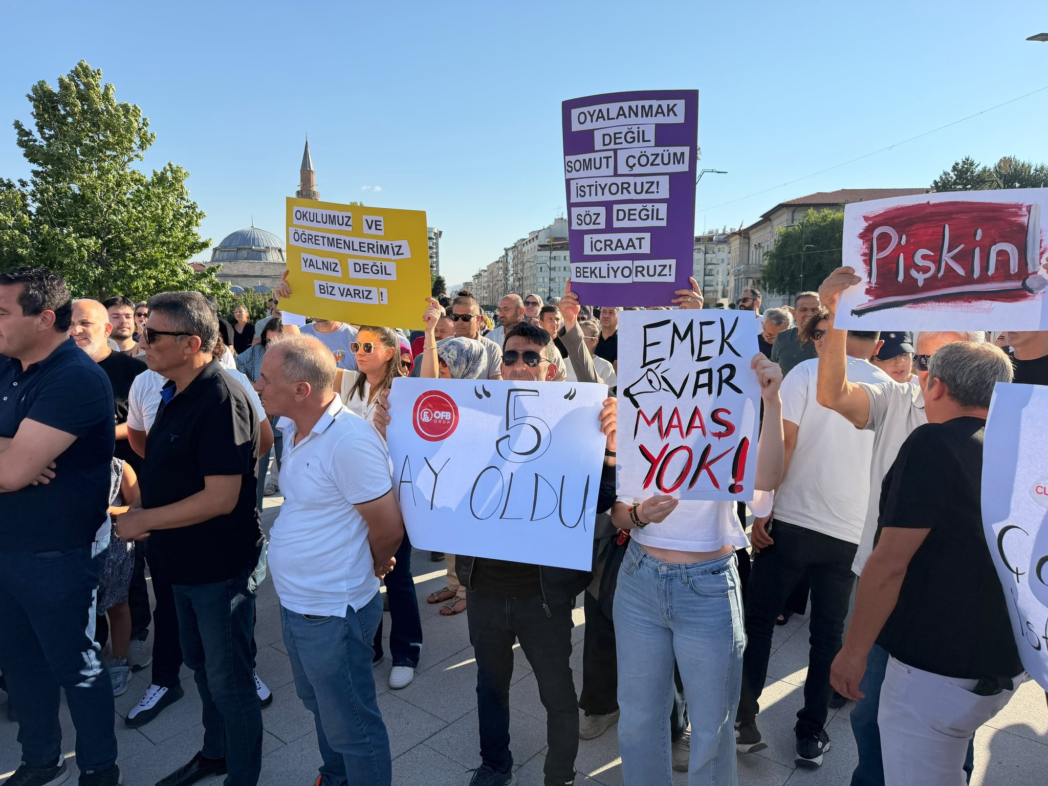 Sivas'ta öğretmenler 5 aydır maaş alamıyor