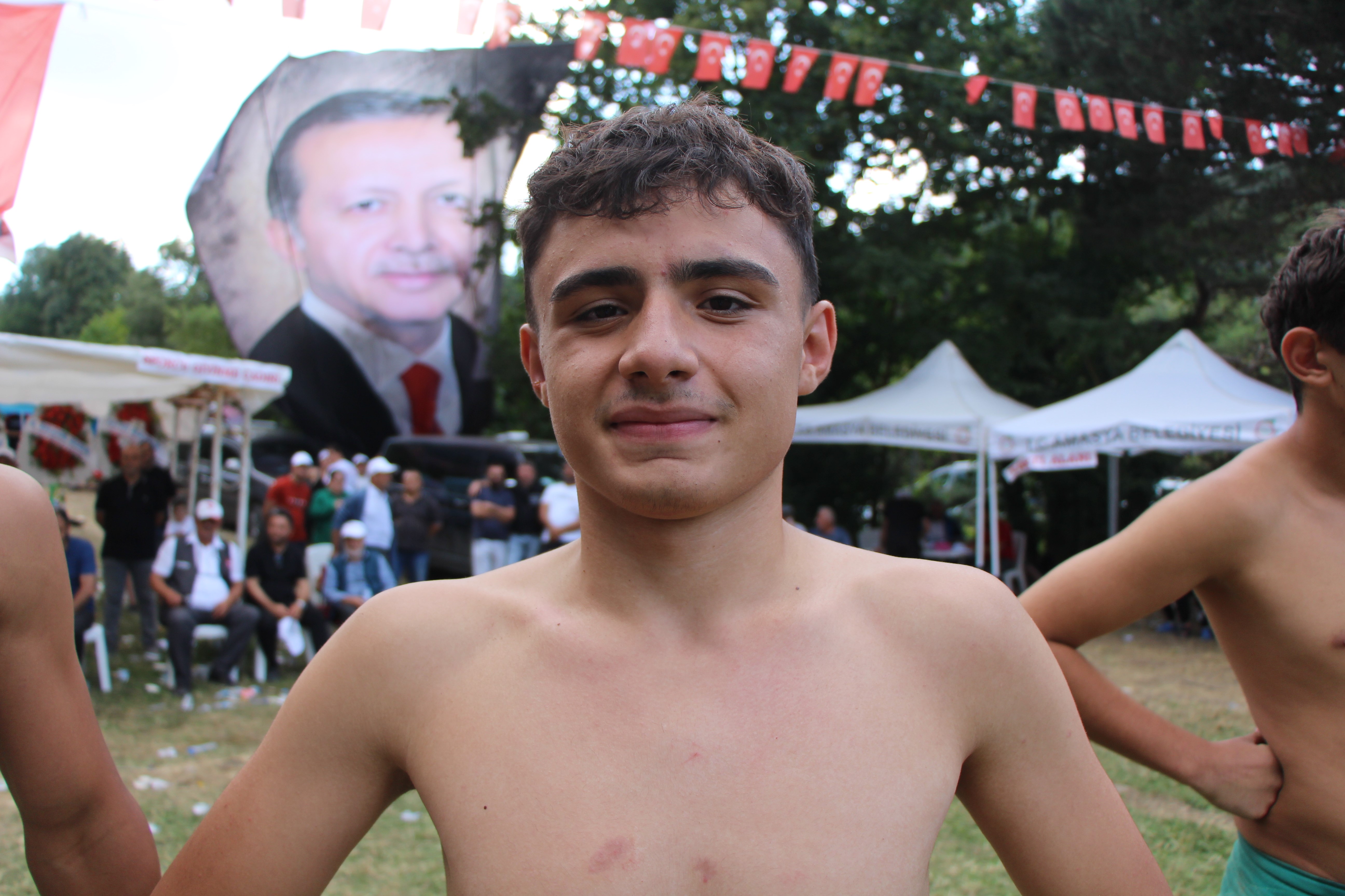 Sivaslı güreşçiyi gören şaştı kaldı