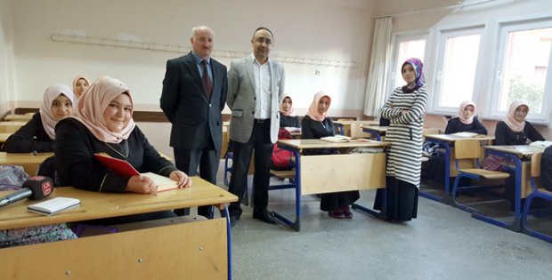 Yine Bir İlk