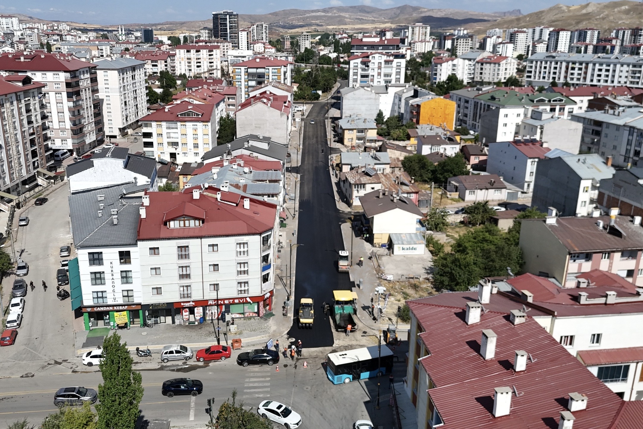 Halifelik Caddesi baştan aşağı yenileniyor