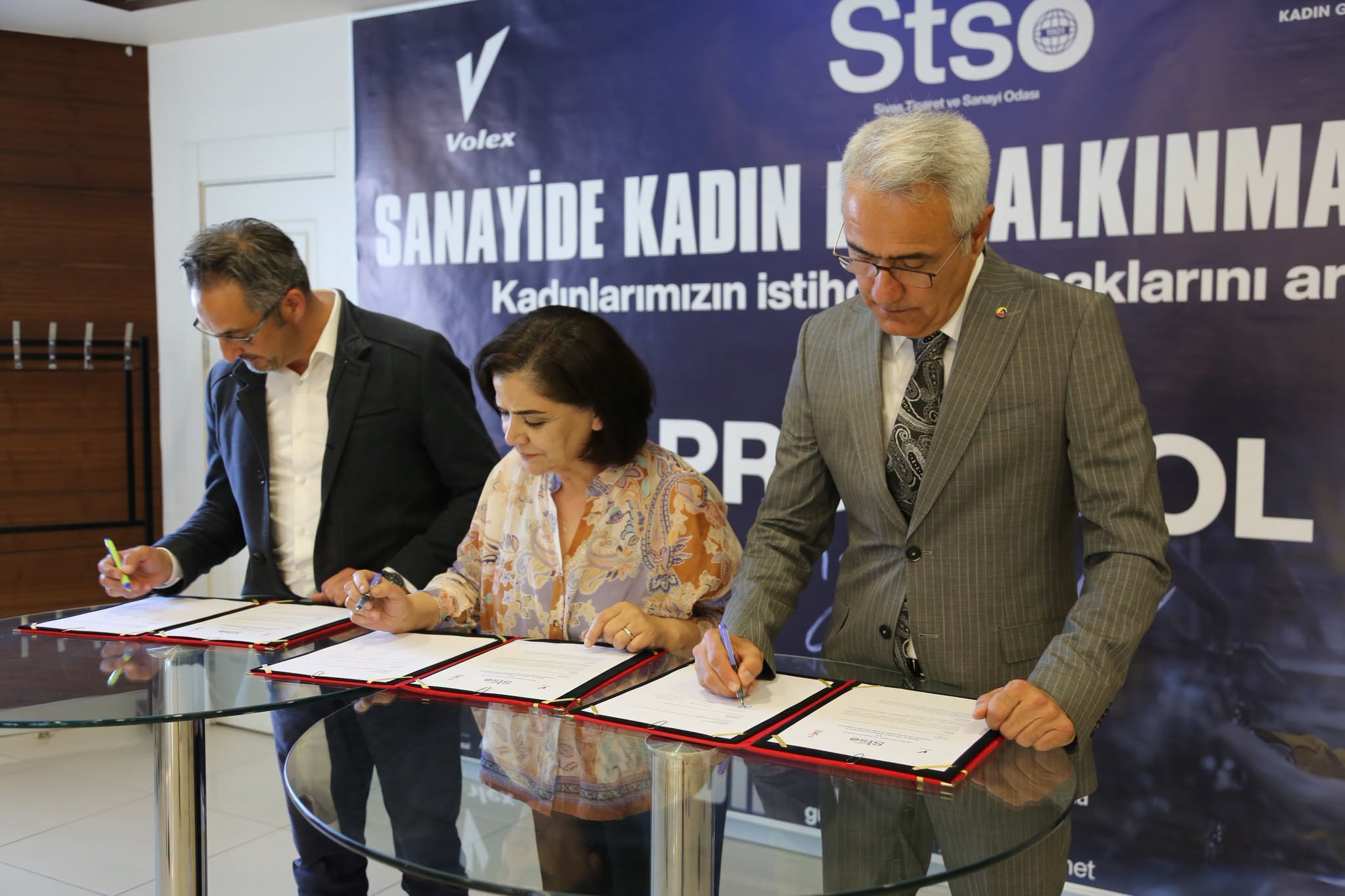 Demirağ OSB'de kadın istihdamına dev adım: Garanti İş imkânı sağlanacak!
