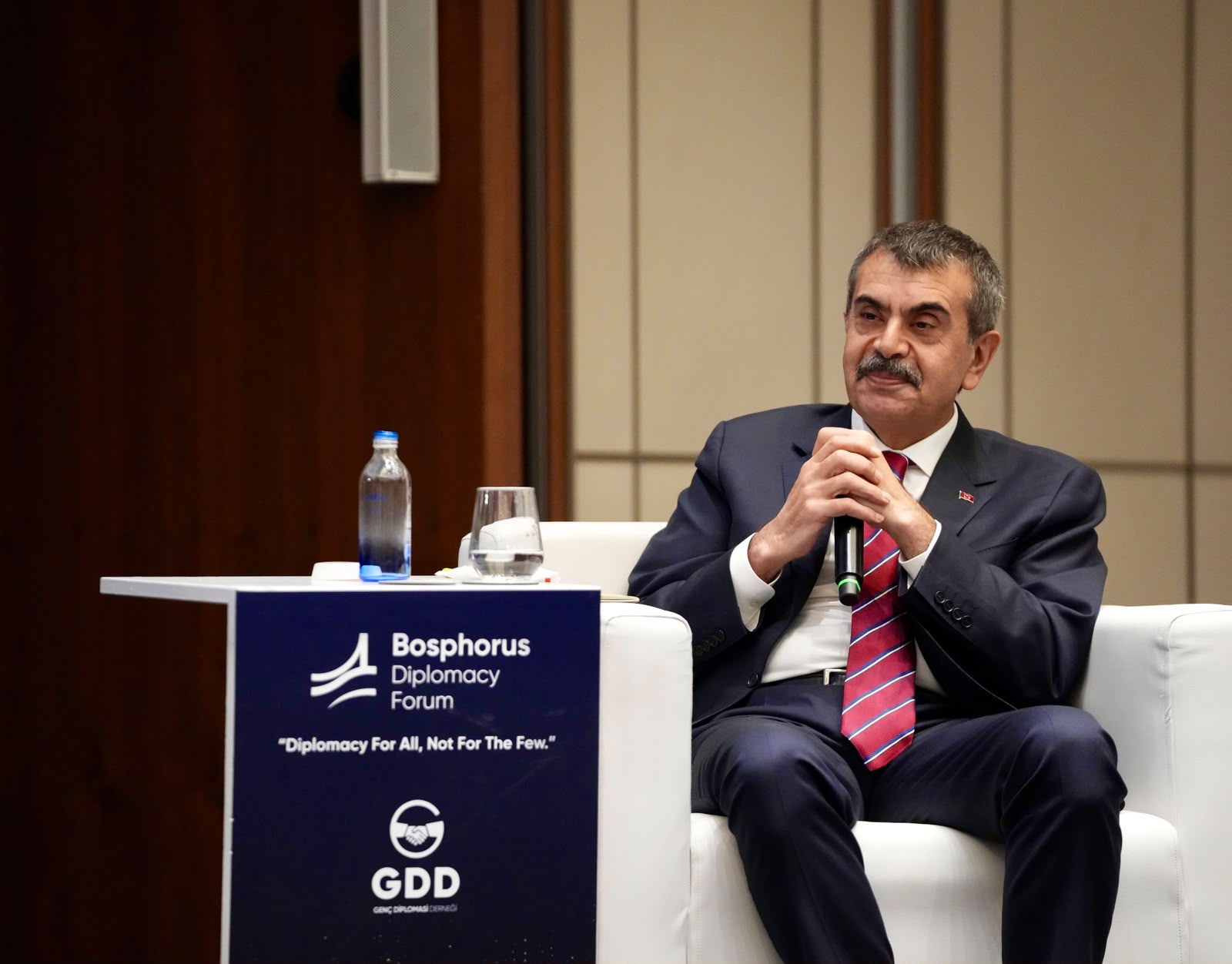 Bakan Tekin: YÖK'ün sınav sisteminde değişiklik yok