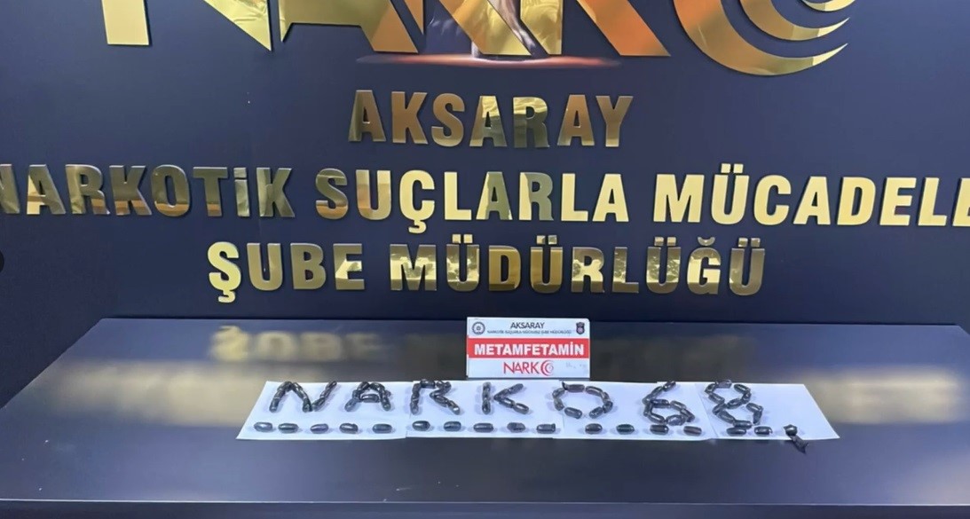 Uyuşturucuyu midelerine saklamışlar