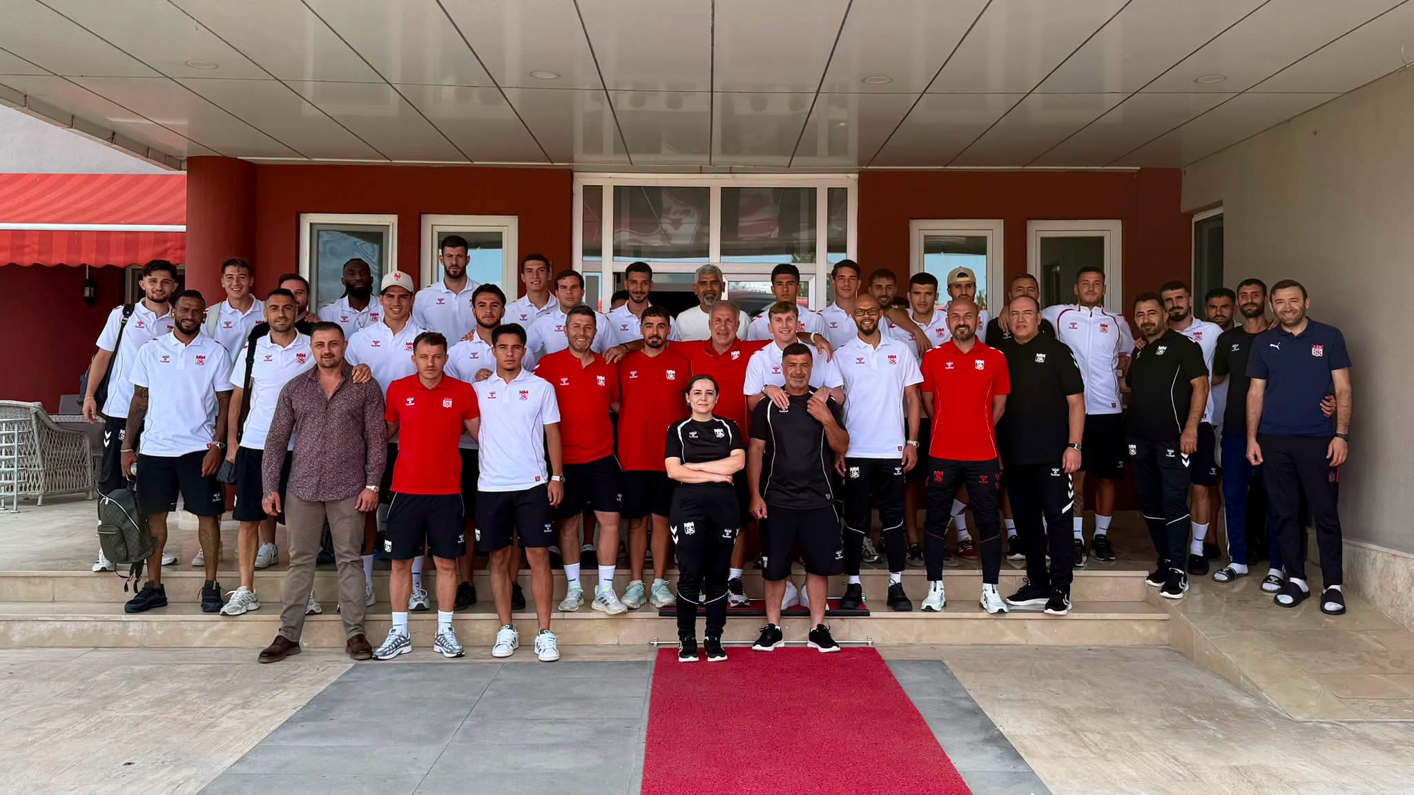 Sivasspor Kayseri’ye hareket etti