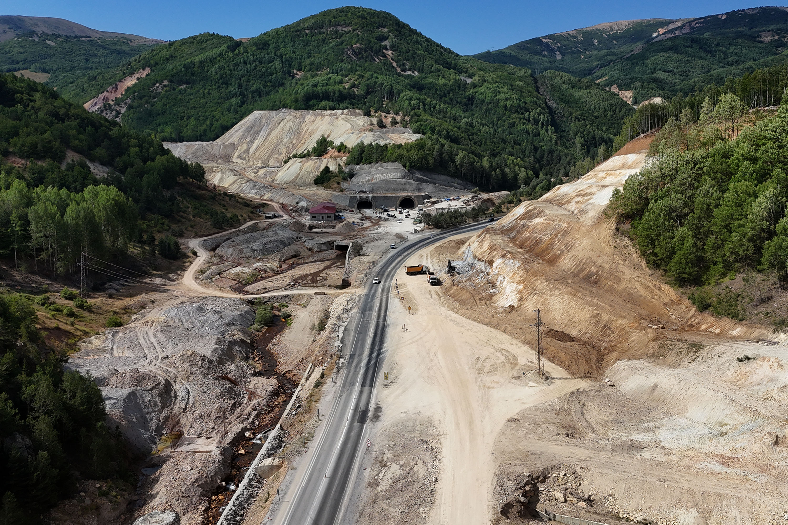 Geminbeli Tüneli kış gelmeden hizmete açılacak